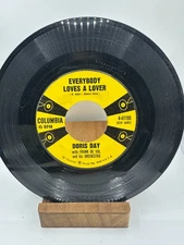 DORIS DAY Everybody Loves A / Instant Love COLUMBIA 41195 VINYL 45 7" RECORD