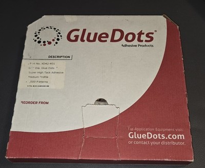 Medium Profile 1/2'' Super High Tack Glue Dots (2000 Dots/Roll) XD42-401
