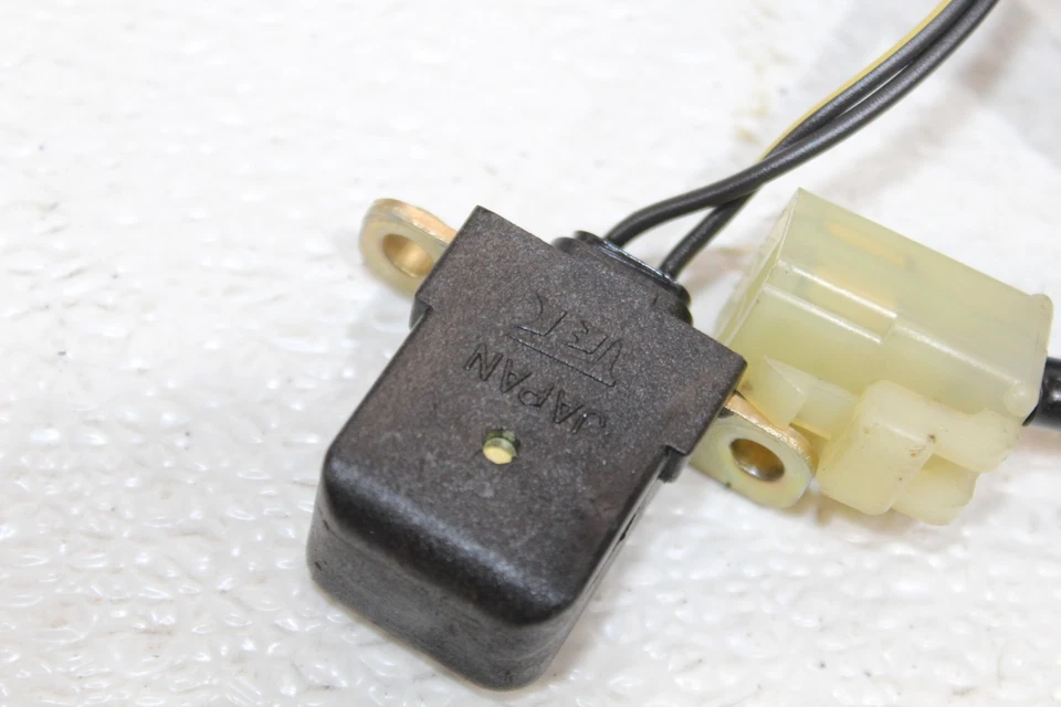 KAWASAKI NINJA ZX6 ZX-6 1998-1999 SENSOR DE RECOGIDA DE POSICIÓN DEL CIGÜEÑAL Foto 2 de 4