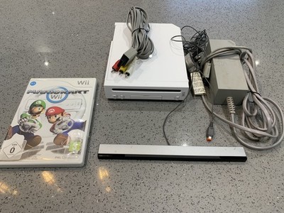 Nintendo Wii RVL-001 (EUR) Konsole - Weiß, kabelgebundene Infrarot-Sensorleiste, Cinch-Kabel