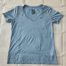 Womens The Nike Tee size S Blue Striped Dri-fit V-Neck Shirt EUC