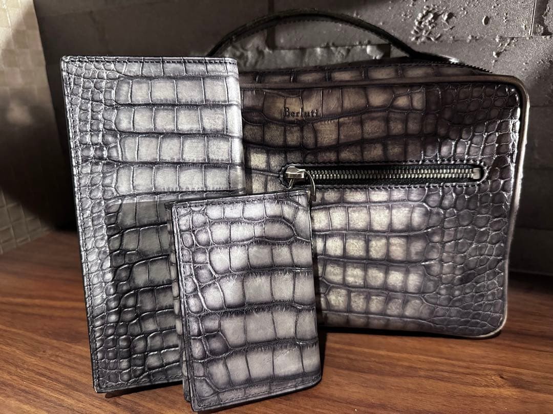 Berluti ultra rare alligator crocodile image 2