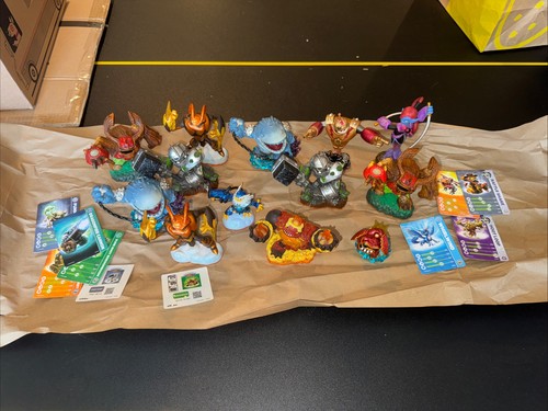 Skylanders Lot PLUS KARTEN!
