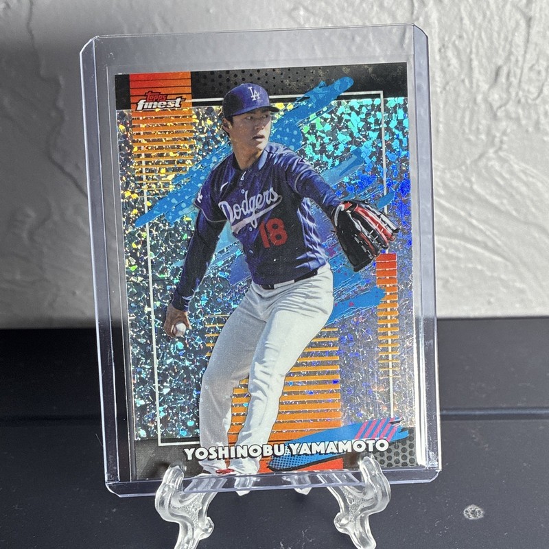 Topps Finest 2026 Mini Diamonds Uncommon Yoshinobu Yamamoto LA Dodgers #120