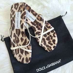 dolce and gabbana leopard slides