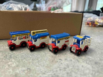 KINDER SURPRISE FERRERO Full set Circus Surprise D  1988