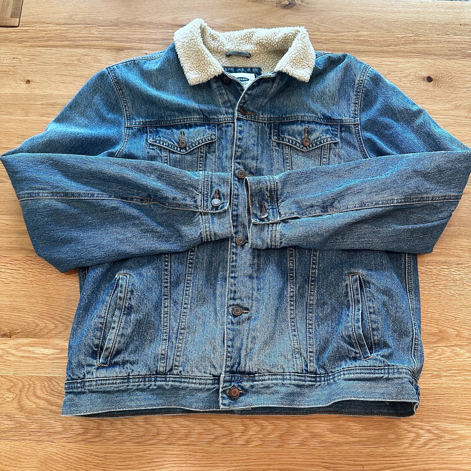 Old Navy Mens XL Medium Wash Sherpa Lined Denim Trucker Bomber