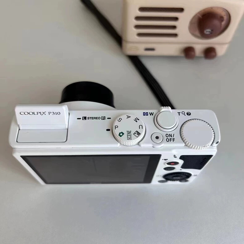 Nikon Coolpix P310 16.1MP Compact Digital Camera WHITE ENGLISH-90