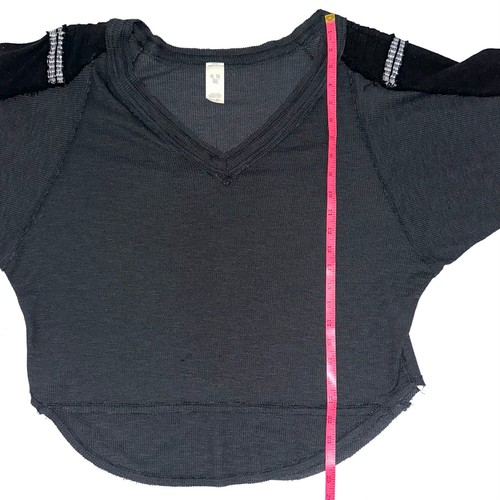 Top combinado negro manga burbuja térmica bordado Free People talla mediana - Imagen 12 de 13