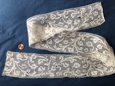 Late 17th C. Flemish continuous bobbin lace edging study piece