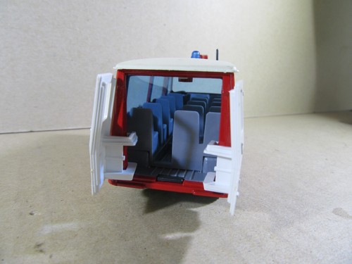 957T Vintage 1976 Solido 355 Francia Peugeot J7 AF 75 Sapeurs Pompiers 1:50 - Foto 6 di 8