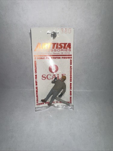 Arttista #1380 - Worker Carrying a Pipe - O Scale Figure - Model Trains - NEW