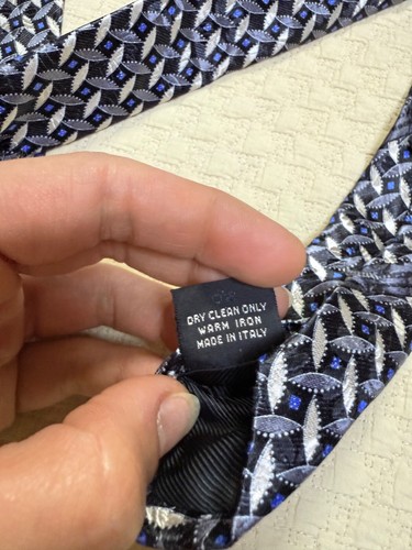 Corbata de seda geométrica Ermenegildo Zegna de diseñador hecha en Italia 64" L 3,75" W - Imagen 8 de 10