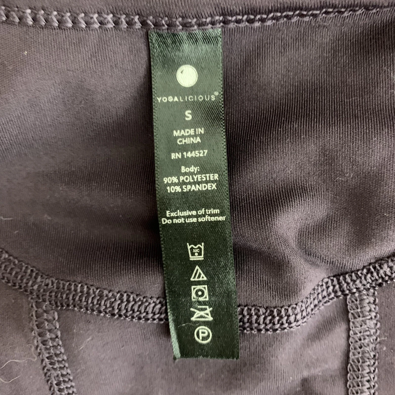 yogalicious solid tank-top
