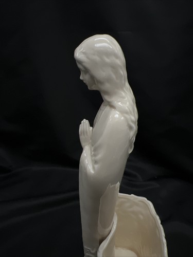 Vintage 12 1/2” Inarco Porcelain Virgin Mary Planter - Madonna Mother Mary Vase - Picture 6 of 15