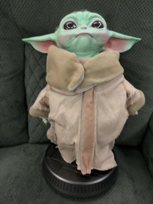 Hot Toys Star Wars The Mandalorian Grogu The Child Life-Size