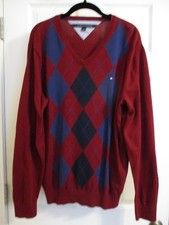 Tommy Hilfiger Argyle Diamond V Neck Pullover Sweater Men's SZ Large Burgundy
