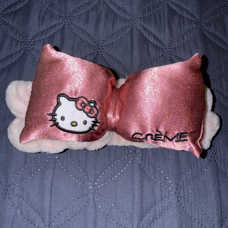 Pre Owned CRÈME Shop Hello Kitty Pink Spa Headband OSFM