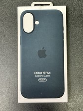 Apple iPhone 16 Plus Silicone Case with MagSafe and Camera Contro - Lake Green