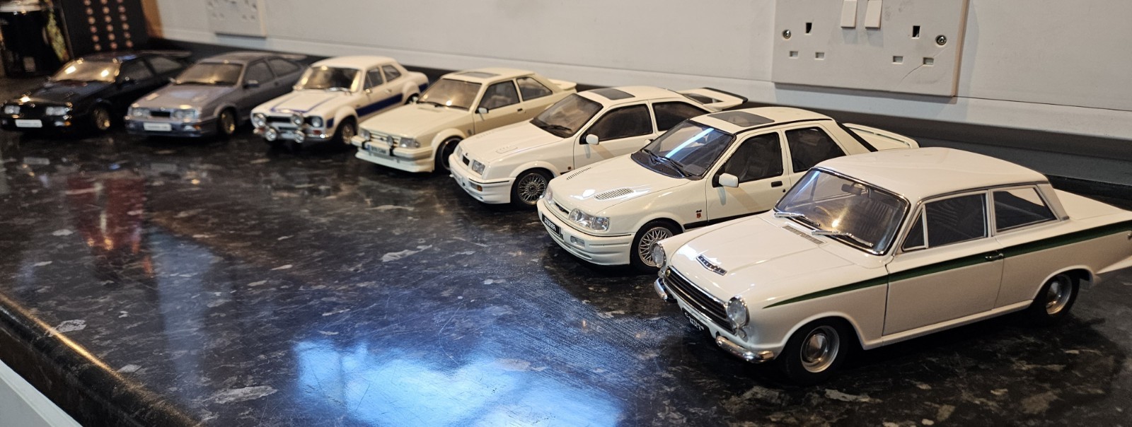 MCG 1:18 Scale Ford Lotus Cortina MK I 1963 – White/Green Diecast