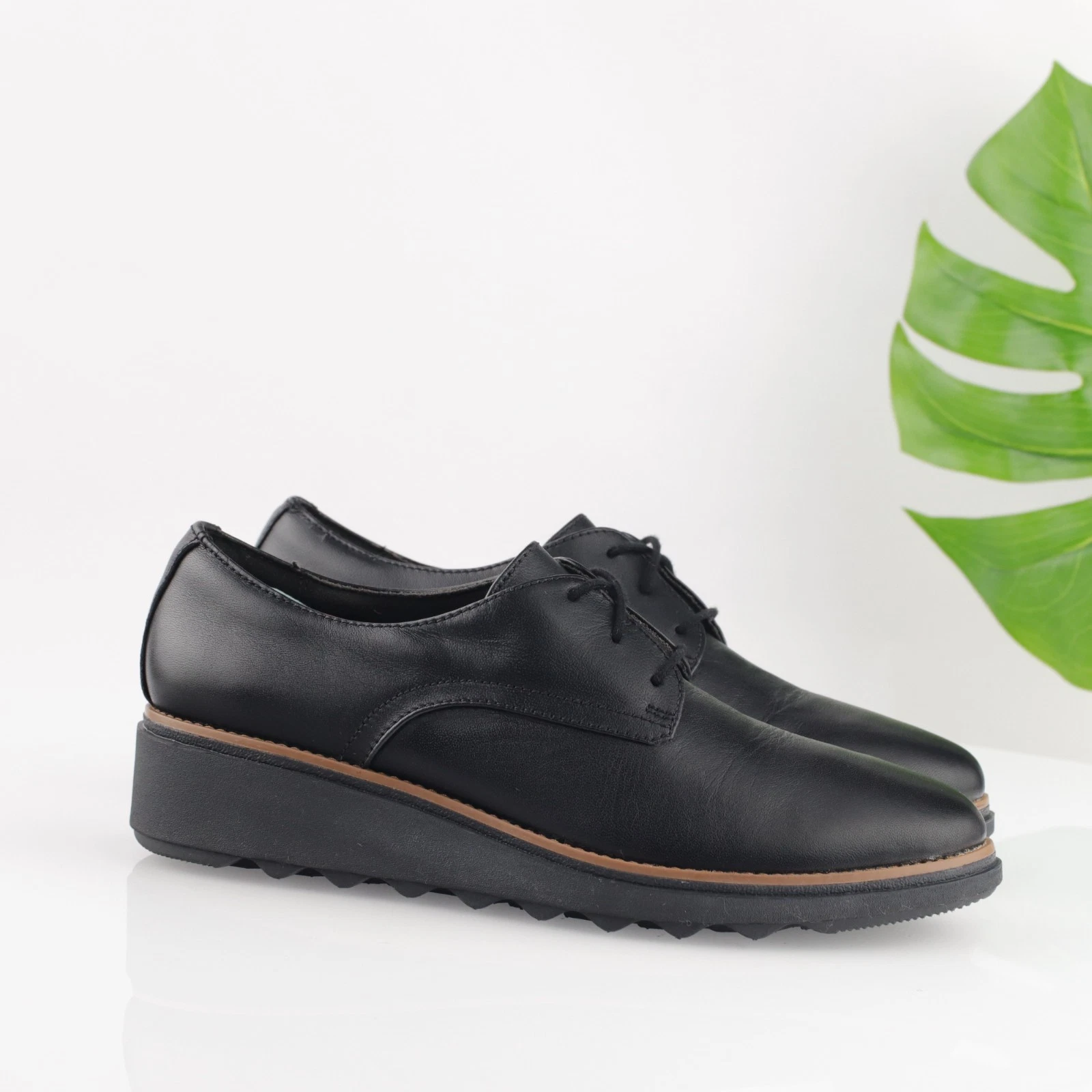 Scarpa stringata Clarks donna Sharon Rae Oxford taglia 9 5 pelle nera zeppa bassa