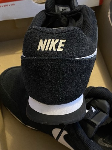 Scarpe da ginnastica uomo ragazzo Nike MD Runner 2 scamosciate AQ9211 004 uk 5,5 eu 38,5 us 6 - Foto 11 di 13