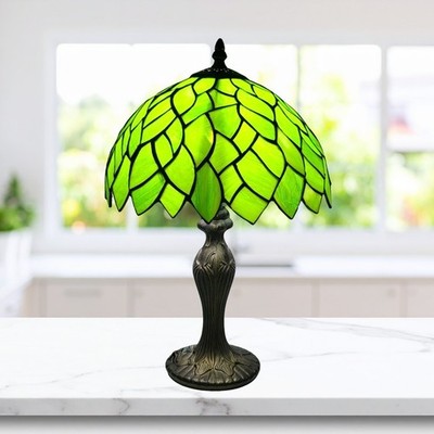 Grüne Tischlampe im Tiffany-Stil   handgefertigte Nachttischlampe aus Buntglas
