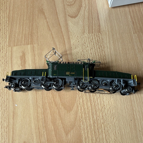 Märklin Elektrolok H0 3305 Krokodil SBB Epoche III grün grau AC | Condition: Neu