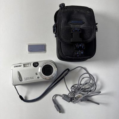 Sony CyberShot DSC-P52 3.2MP Digital Camera w/ 16MB Card, Case, PC cable