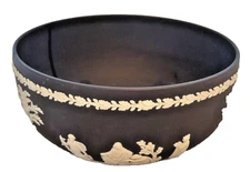 wedgewood jasperware black neoclassical sacrifice imperial bowl made in England