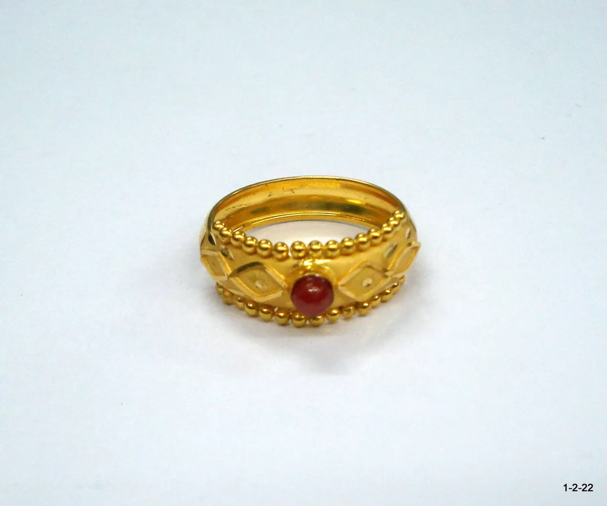 Gold ring store traditional design