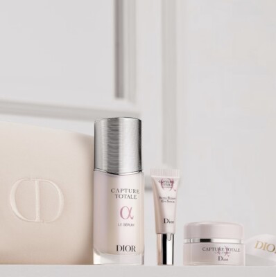 わい　Dior CAPTURE TOTALE ルースパウダー 16g 2個 わい様専用 Dior CAPTURE TOTALE ルースパウダー 16g 2個 - メルカリ