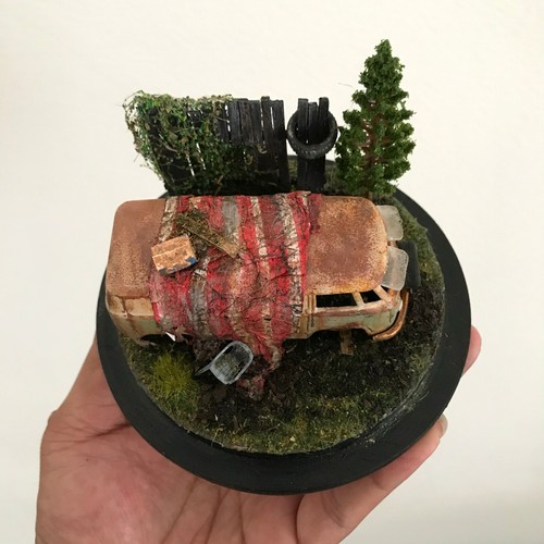 Diorama Abandoned With VW Bus, junk yard, Barn Find, 1/64 Custom Rusted - Picture 6 of 6