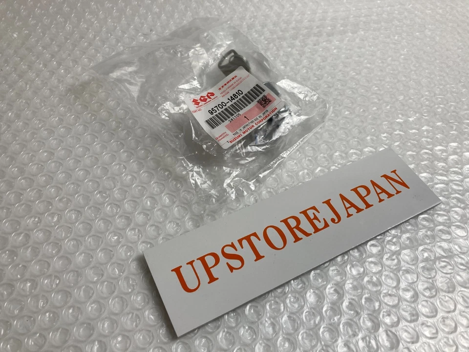 JUEGO BLOQUEO TRASERO ASIENTO TRASERO SUZUKI GSXR GSXS 600 750 1000 CON LLAVES 95700-14810 Foto 3 de 4