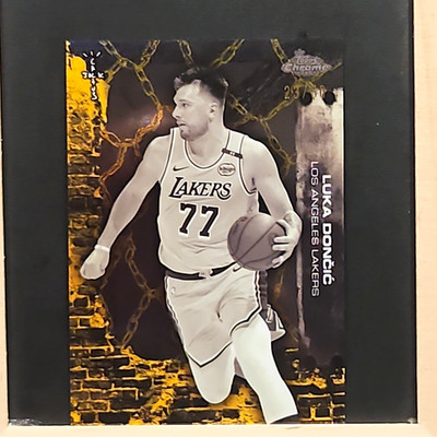 Topps 2025-26 Chrome Cactus Jack Luka Dončić Lakers #47 Gold Refractor /50