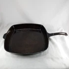 WAGNER WARE 11" Square Cast Iron Skillet Thumb Print Handle 1960's USA VTG Clean