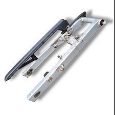 Forcellone Honda CBR125R 2004 con protezione catena - gruppo braccio posteriore OEM