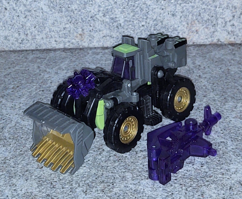Transformers Universe Classics SCRAPPER complete Part of Walmart Devastator Set - Image 2 of 4