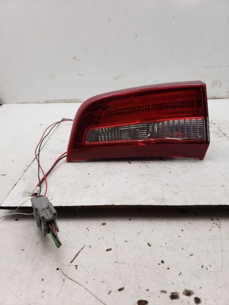 14-18 VOLVO S60 Right Tail Light Lid Mount 751941