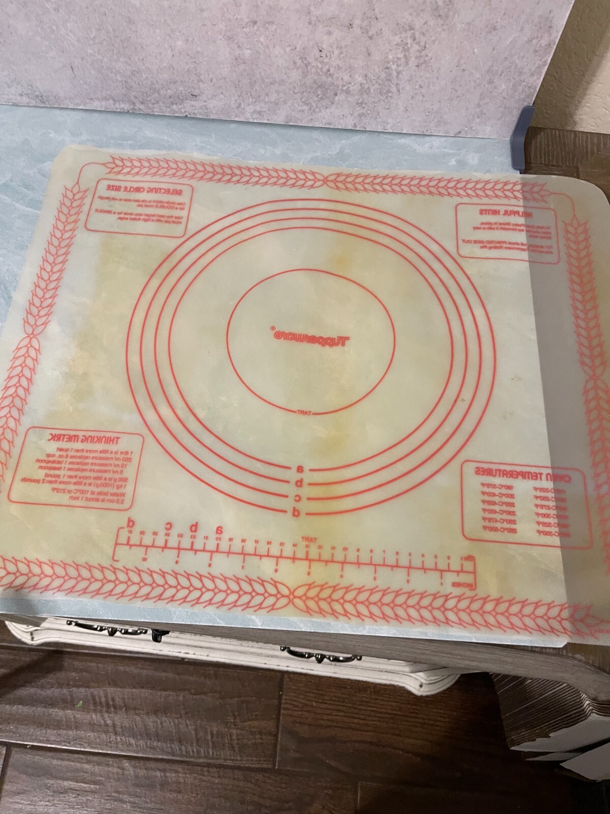 Vintage Tupperware 1965 Dart Industries Pastry Mat with wooden rolling pin