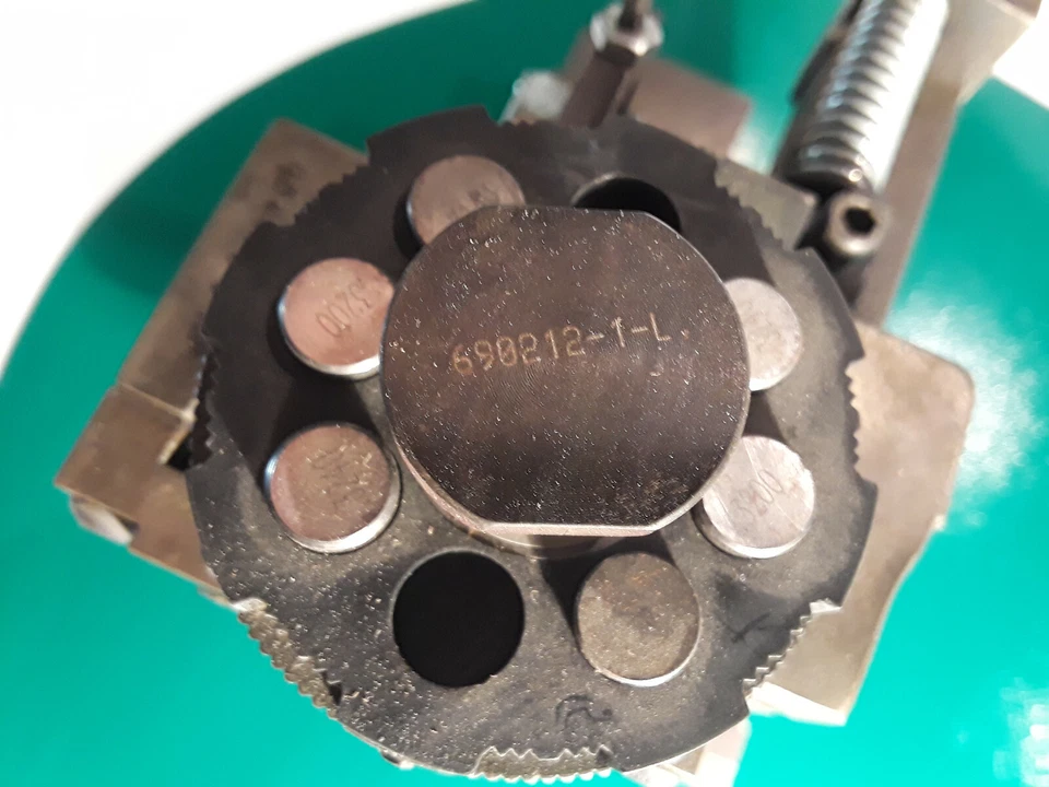 Amp Tyco Electronics Applicator P/N 567381-3-K - Изображение 4 из 4