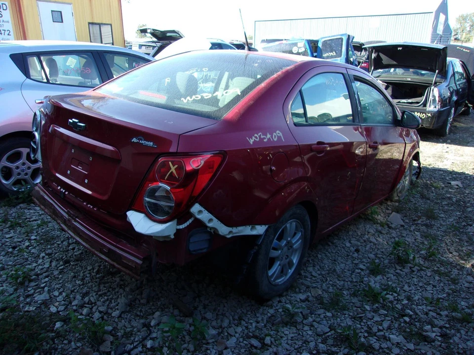 Conjunto de palanca de cambios de transmisión automática usado se adapta a: Chevrolet Sonic Gra 2012 Foto 3 de 4