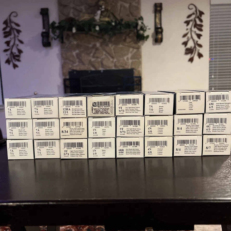 Crema Colorante Permanente Alter Ego Color Ego 3.38oz Variedad LOTE DE 24 PRECIO DE VENTA SUGERIDO POR EL FABRICANTE $240 Foto 2 de 4