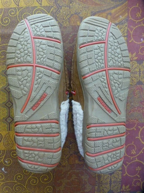 Chinelos Rockport novo na caixa camurça canela espuma com memória indoor outdoor 9 médio - Imagem 3 de 4