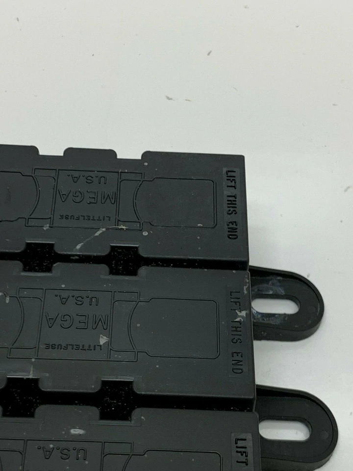 2004-2007 JAGUAR XJR  XJ8 REAR TRUNK POWER JUNCTION BOX USED OEM - Image 4 of 4