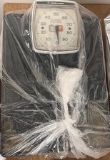 HEALTH o METER Professional Scale 300lbs Works Vintage Doctors Office