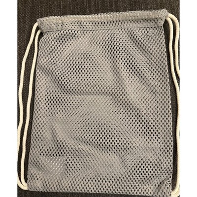 THOM BROWNE メッシュ ナップサック グレー Brand New Thom Browne Mesh Gym Bag / Drawstring Backpack, Gray