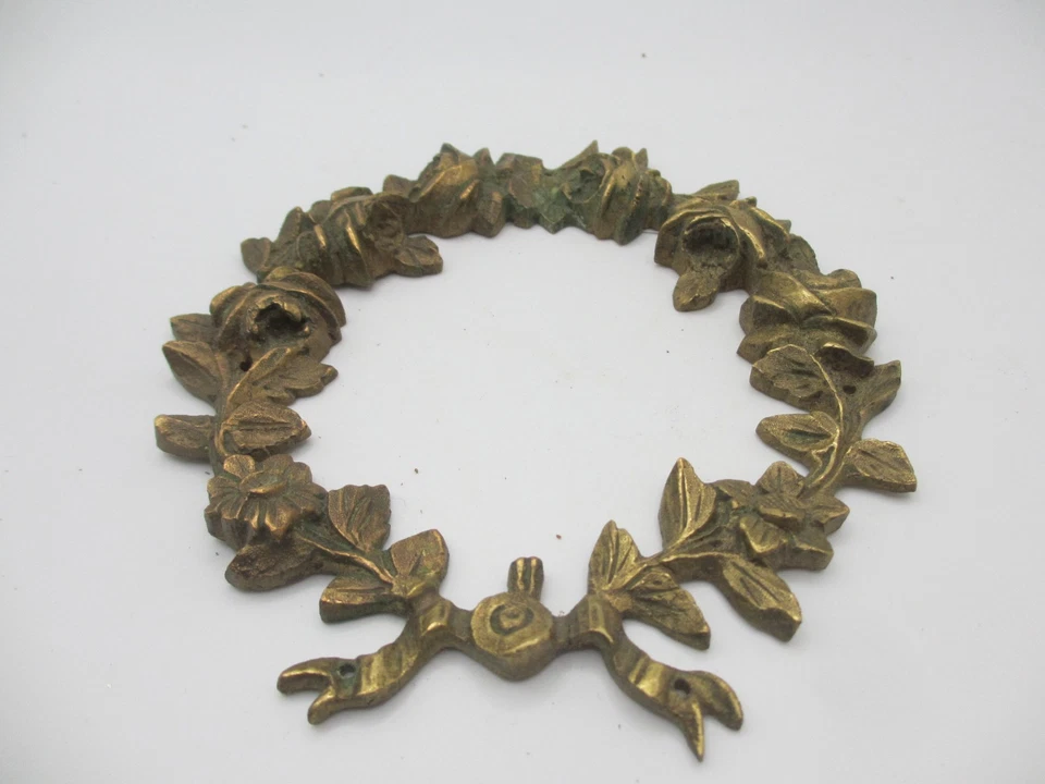Victorian Brass Ormolu Furniture Hardware Mount French Antique Old Wreath 5.25"W - Image 3 of 4
