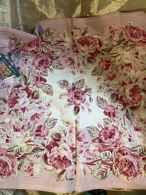 april cornell la vie en rose Cushion Cover