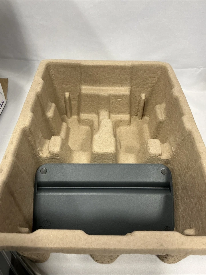 NETGEAR N750 WiFi 300+450Mbps Dual Band Gigabit Router (WNDR4300) no cable - Image 3 of 3